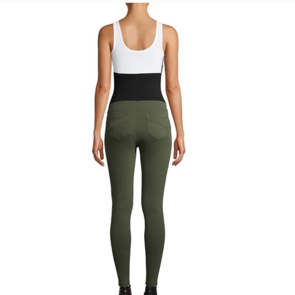 Women's Maternity Jeggings - Picture 4 of 5